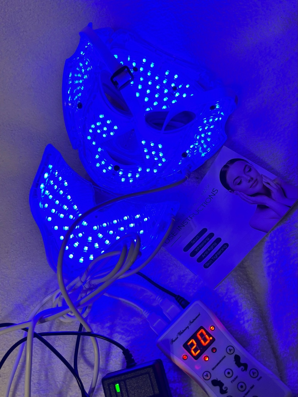 LED Facial Mask Therapy - White Color - Picture 6 of 11